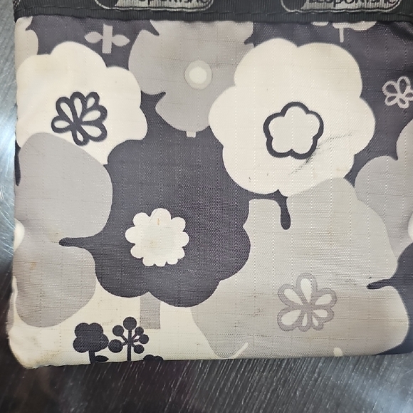 LeSportsac Black and Cream Floral Pouch - Picture 6 of 7